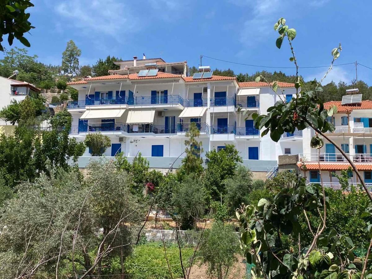 Matina Apartments Tyros المظهر الخارجي الصورة