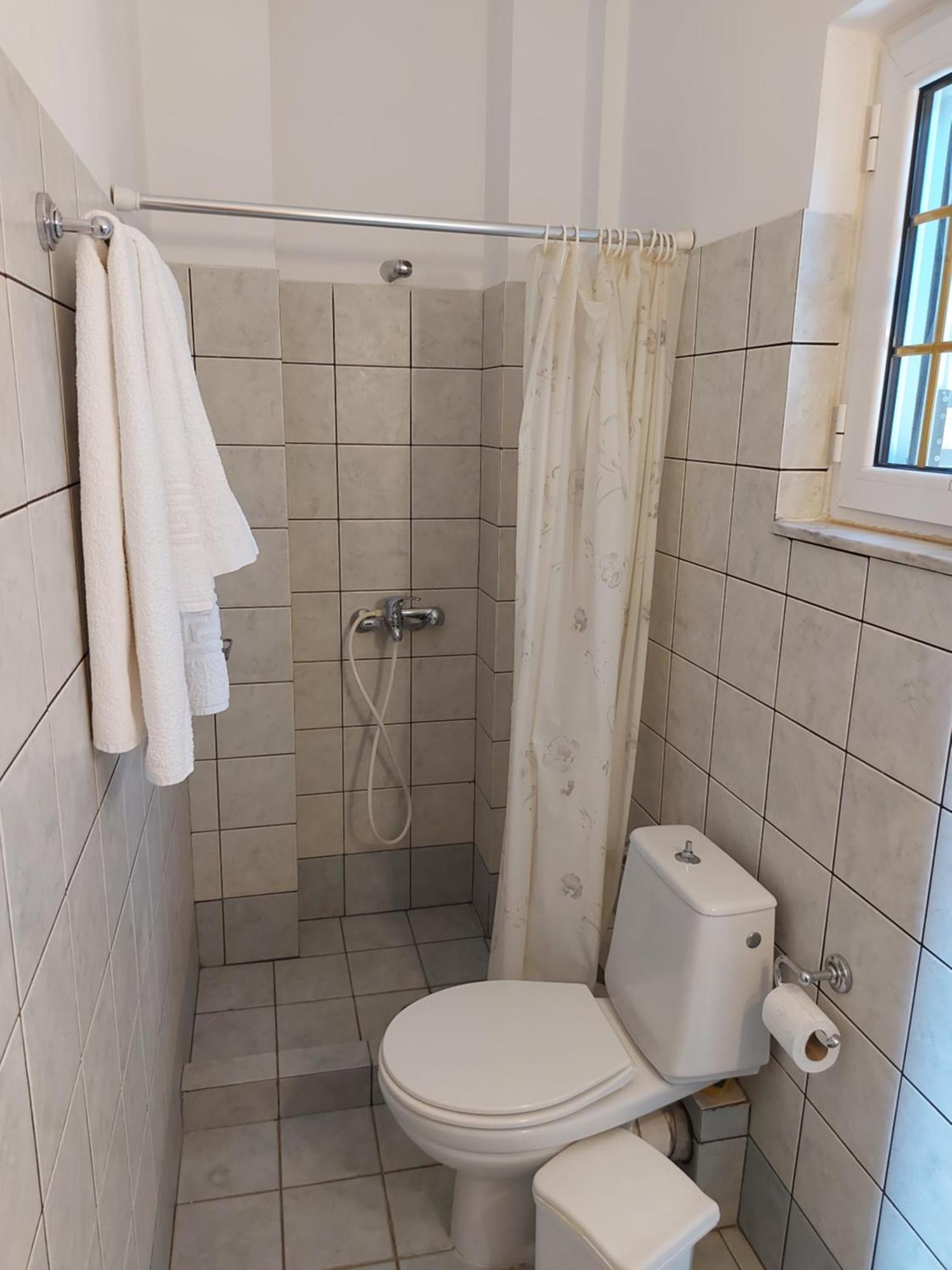 Matina Apartments Tyros الغرفة الصورة